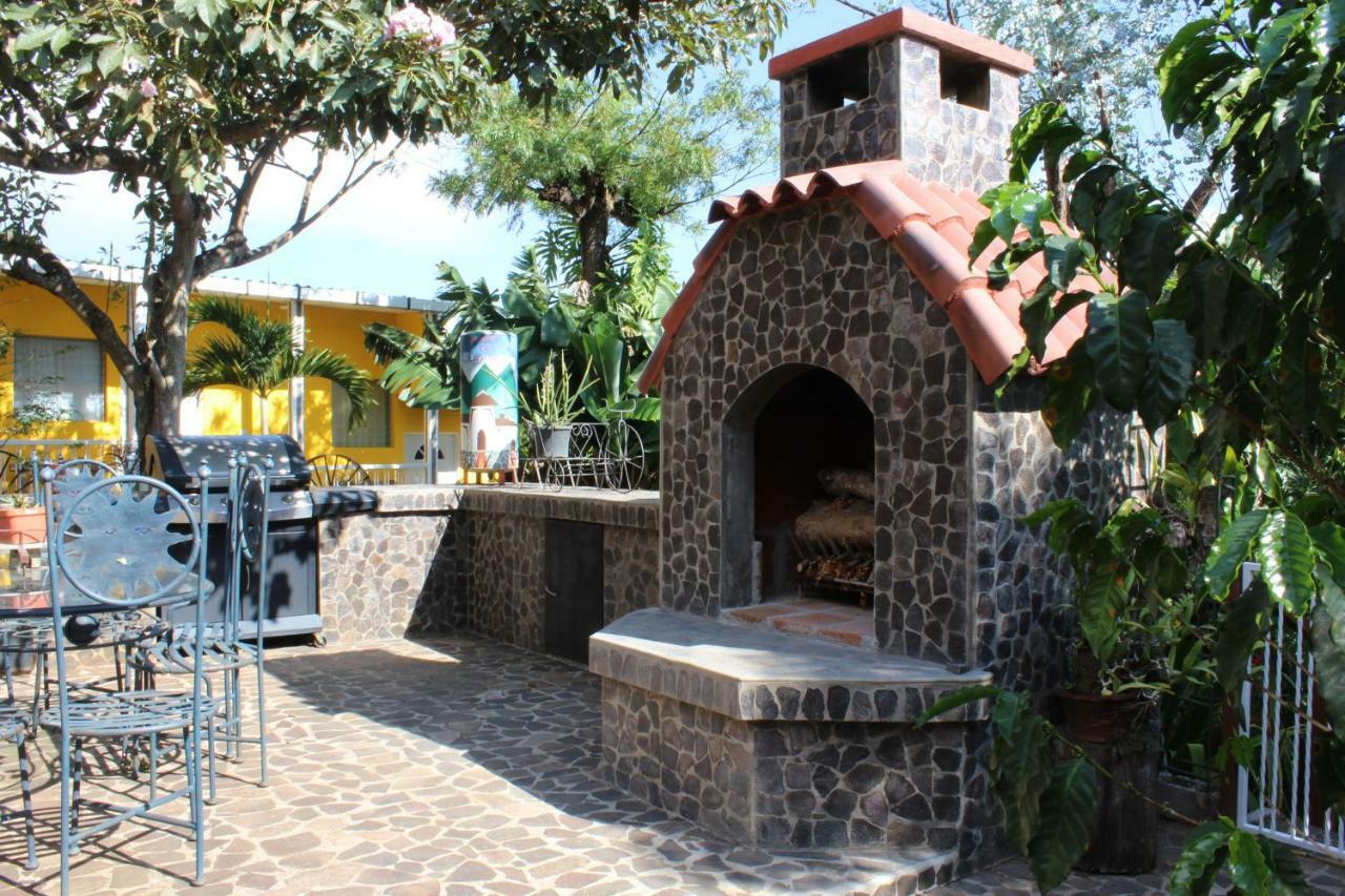 Concepción de Ataco Las Casitas Hostal-Ataco מראה חיצוני תמונה